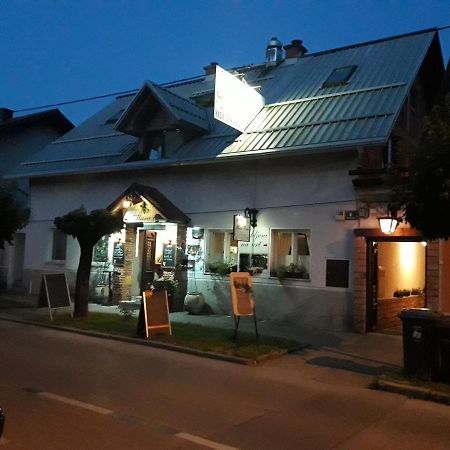 Hostel Piero Ljubljana Extérieur photo